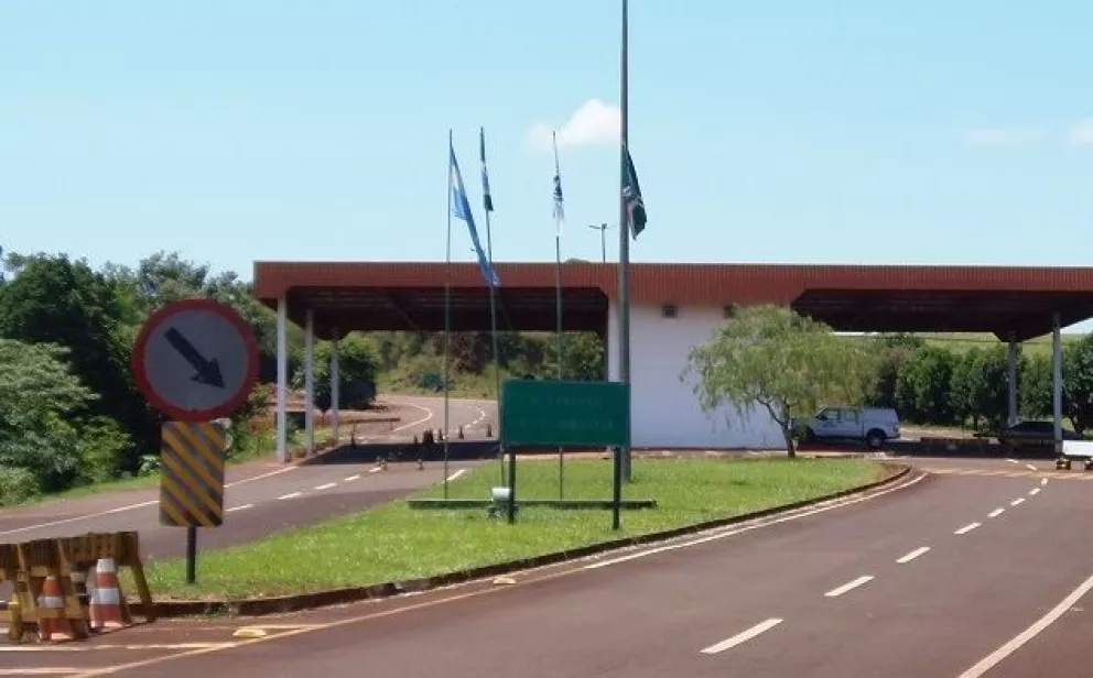 Misiones recupera 2 pasos fronterizos con Brasil y otros 2 con Paraguay