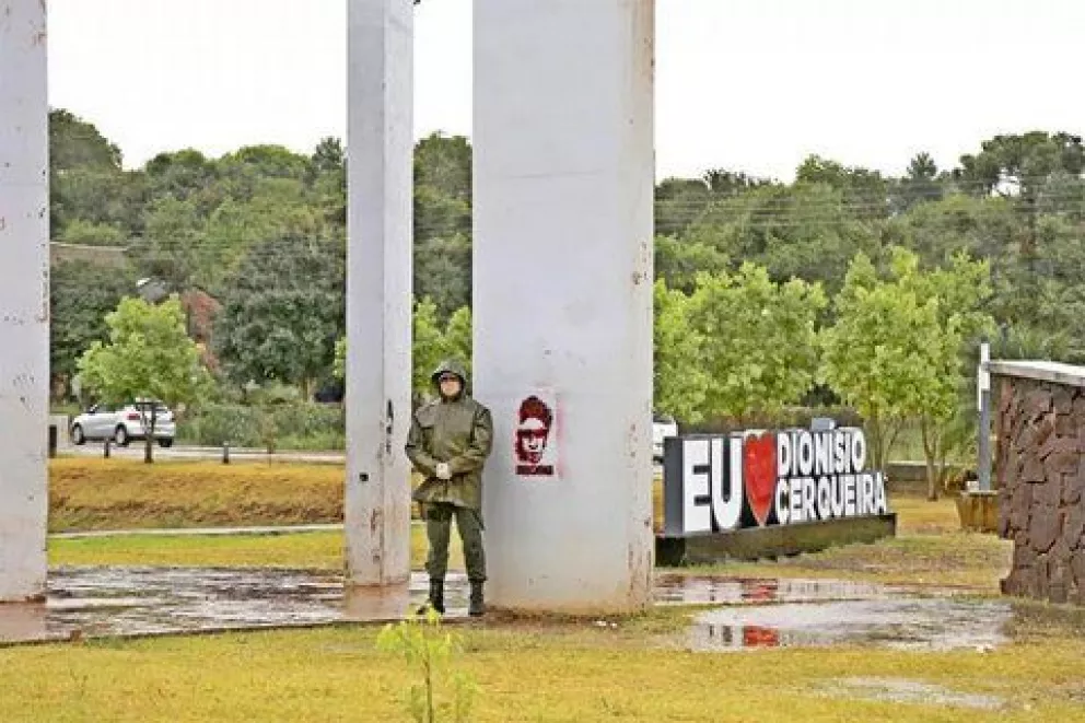 En total, 28 pasos fronterizos con Brasil y Paraguay siguen cerrados