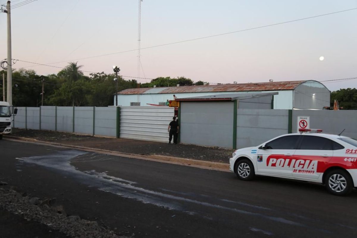 Bomberos controlaron incendio en el corralon municipal de Posadas