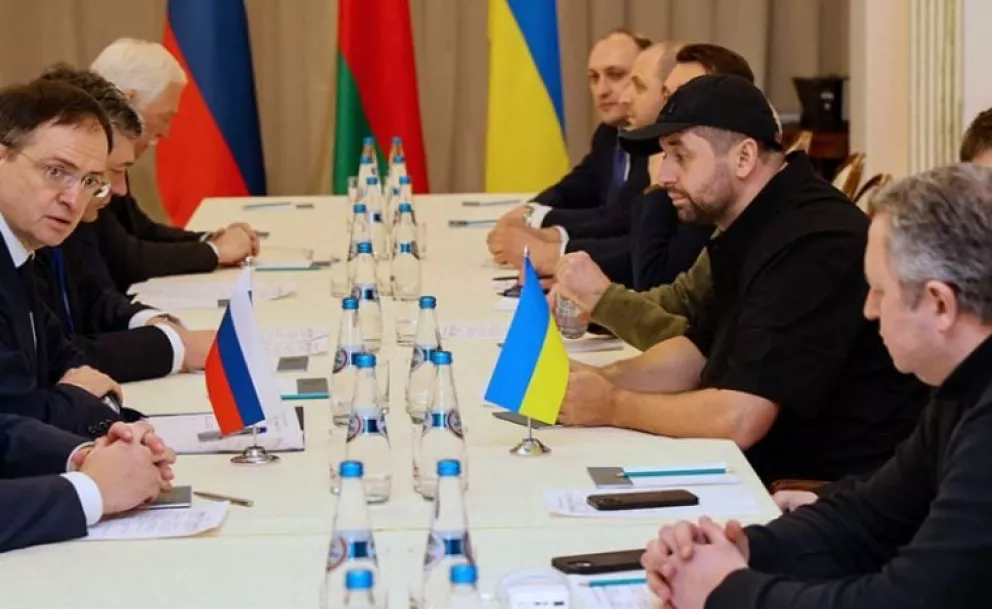Rusia y Ucrania acercan posiciones en la mesa de negociación