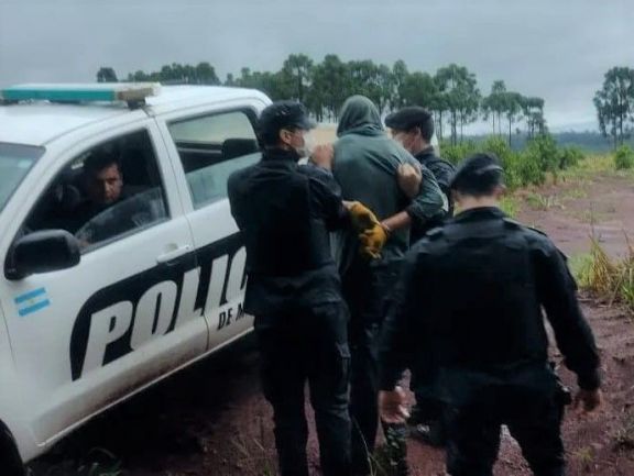 En un paraje de San Antonio detuvieron al acusado de balear a un policía después de un fallido asalto armado