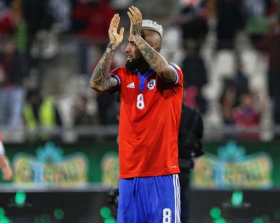 Chile quedó fuera del Mundial y Arturo Vidal se convirtió en blanco de los memes