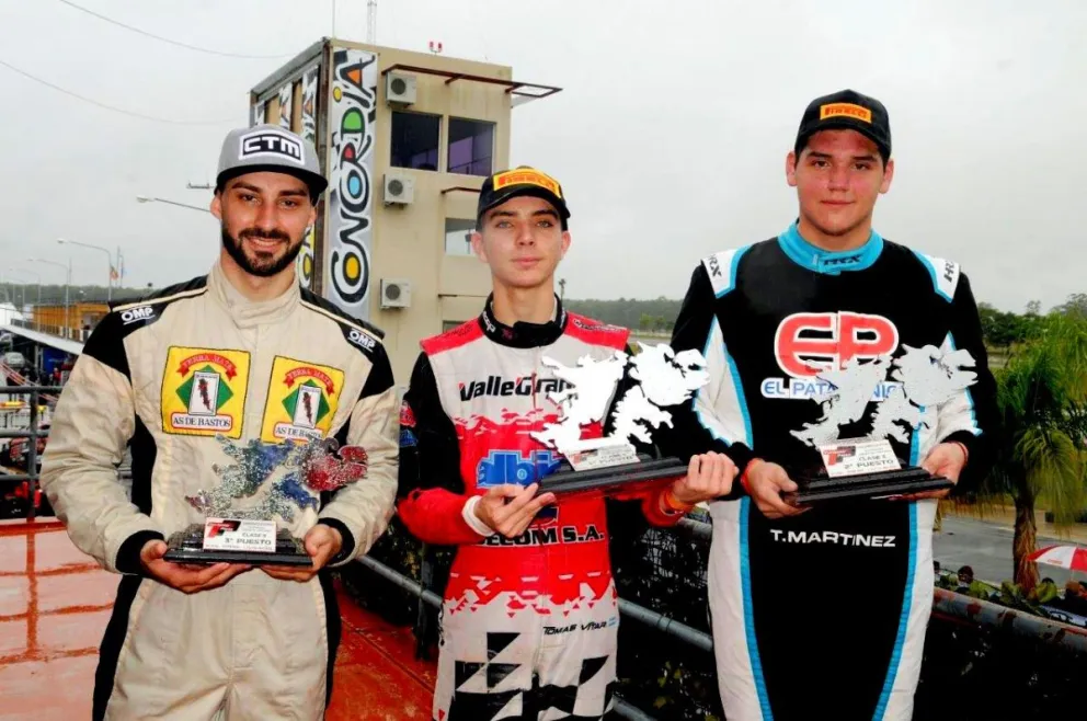 Sniechowski se subió al podio en la Clase 3 del Turismo Pista Sniechowski se subió al podio en la Clase 3 del Turismo Pista