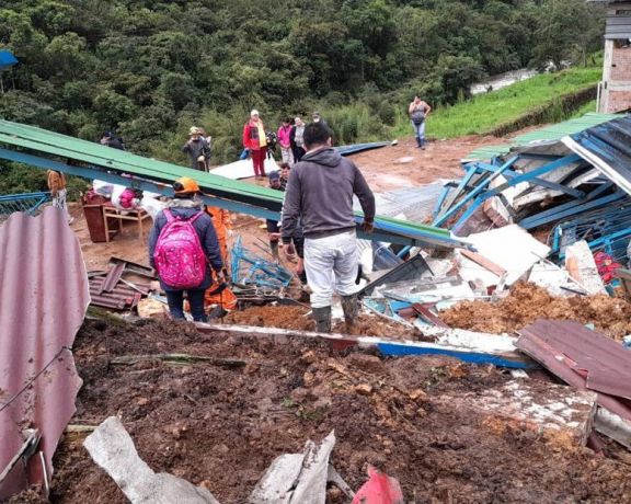 Colombia: al menos 10 muertos y 7 desaparecidos por una avalancha en una mina
