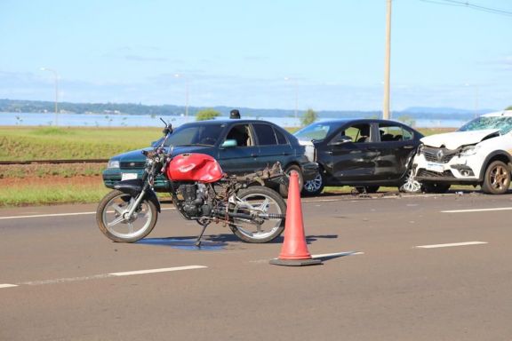 Murió un motociclista en un triple choque ocurrido en plena fila de autos que esperan para cruzar a Encarnación