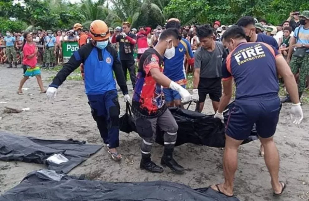 Al menos 133 muertos por aludes e inundaciones por violenta tormenta tropical en Filipinas