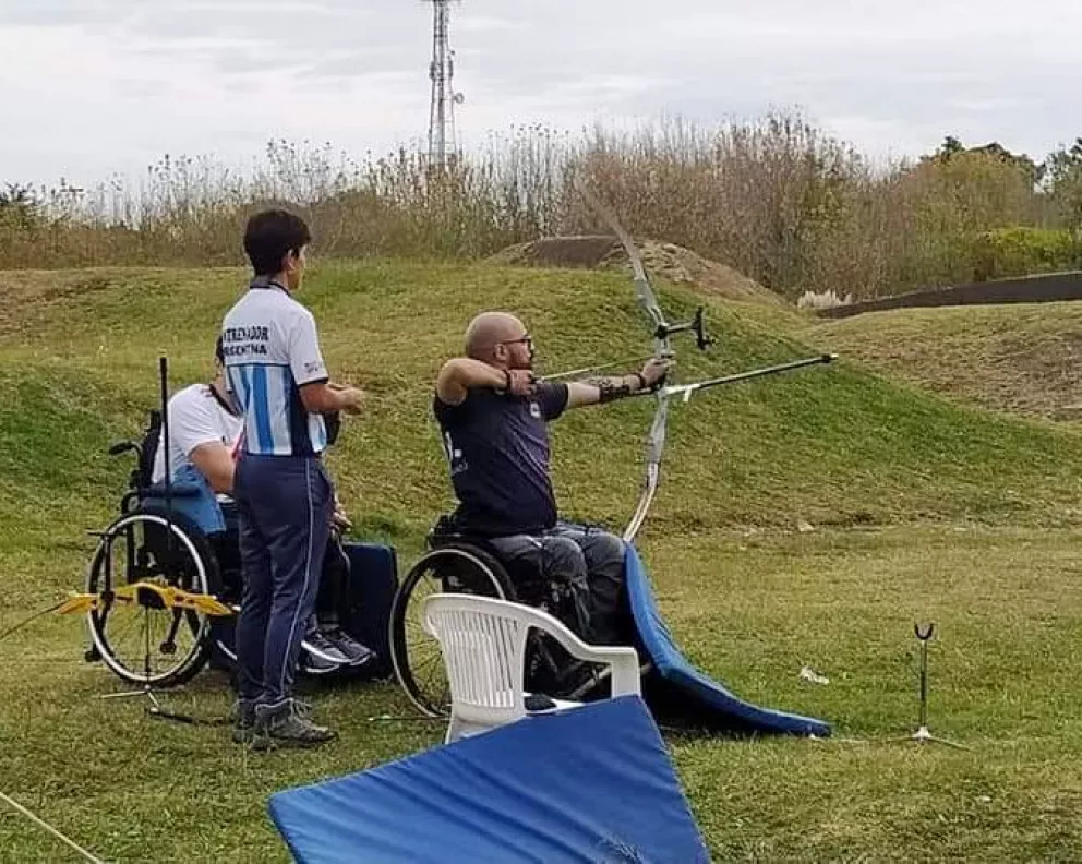 El Tuky Speranza participó del primer campamento paralímpico de tiro con arco