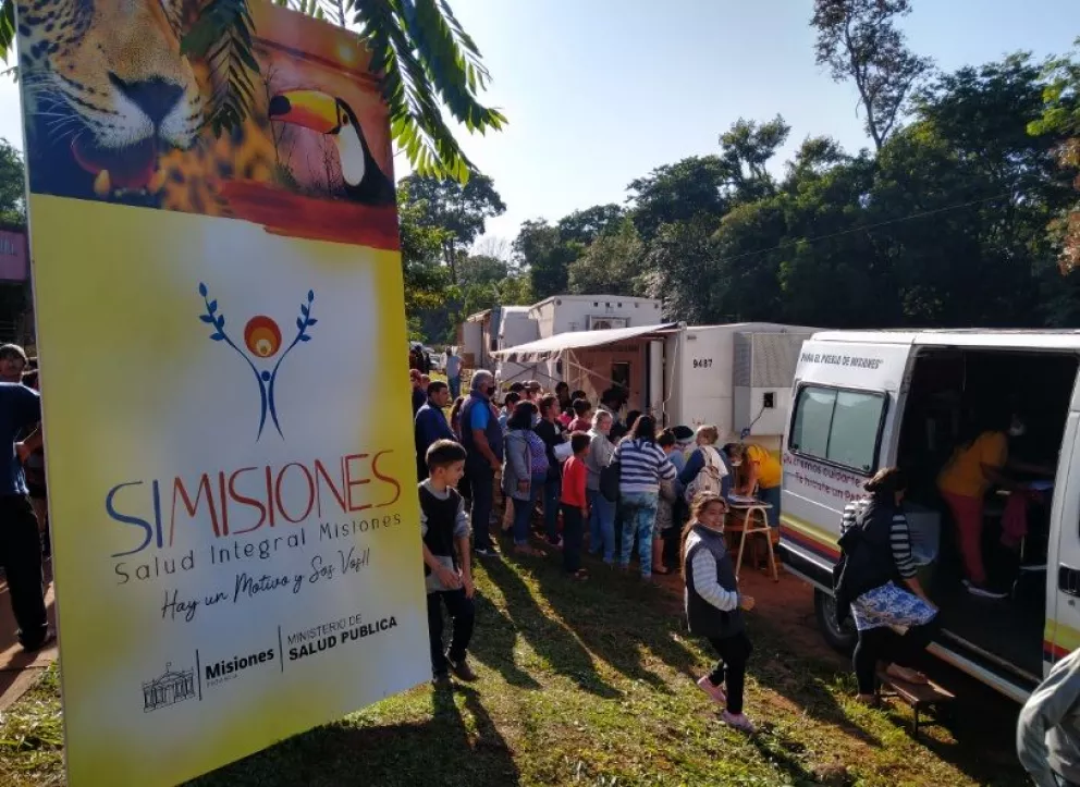 Los consultorios móviles hicieron base en Iguazú, dando inicio al programa de atención SIMisiones