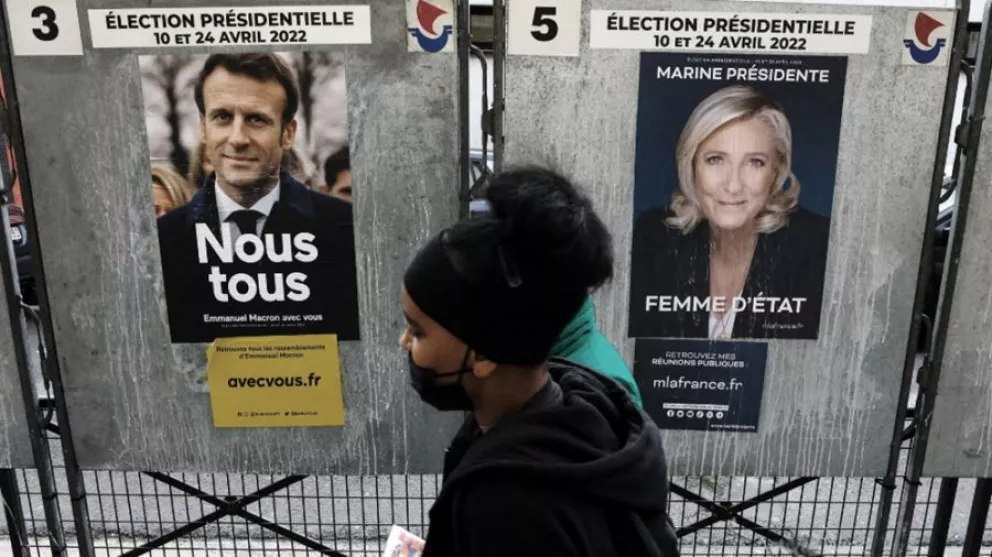 Los franceses eligen entre Le Pen y Macron en un decisivo balotaje presidencial