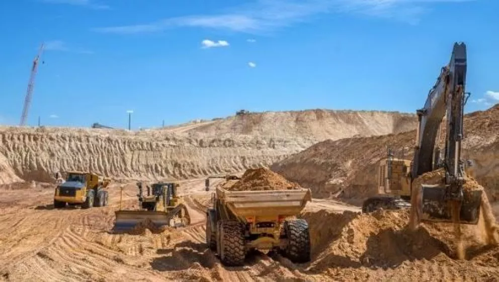 Frenan por 45 días la extracción de arena silícea en los ríos Paraná y Uruguay en tramos de Entre Ríos