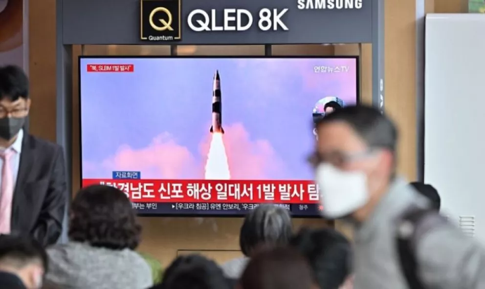 Corea del Norte disparó un misil balístico y EEUU alertó sobre pruebas nucleares